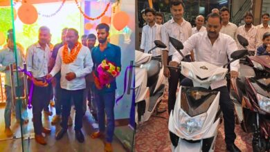 Photo of लखनऊ: मोहनलालगंज में ‘रॉयल ईवी ऑटोमोबाइल्स’ का भव्य शुभारंभ, इलेक्ट्रिक स्कूटियों की मिलेगी विस्तृत श्रृंखला