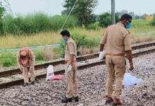 Photo of कानपुर देहात में रेलवे ट्रैक किनारे क्षत विक्षत अवस्था में मिला महिला का शव,नहीं हो सकी पहचान