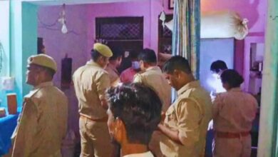 Photo of कानपुर देहात में विवाहिता की संदिग्ध परिस्थितियों में मौत के मामले में पति समेत चार के खिलाफ केस दर्ज,पुलिस जांच में जुटी