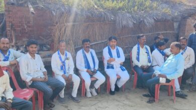 बसपा के पूर्व मुख्य जोन इंचार्ज जीतेन्द्र संखवार ने कार्यकर्ताओं के घर पहुँचकर व्यक्त की शोक संवेदना 3 Photo of बसपा के पूर्व मुख्य जोन इंचार्ज जीतेन्द्र संखवार ने कार्यकर्ताओं के घर पहुँचकर व्यक्त की शोक संवेदना