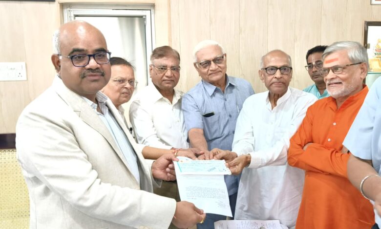सेवा संस्थान द्वारा सैनिकों के सहायतार्थ 11,000 रुपये का योगदान 1 photo 26 1 3