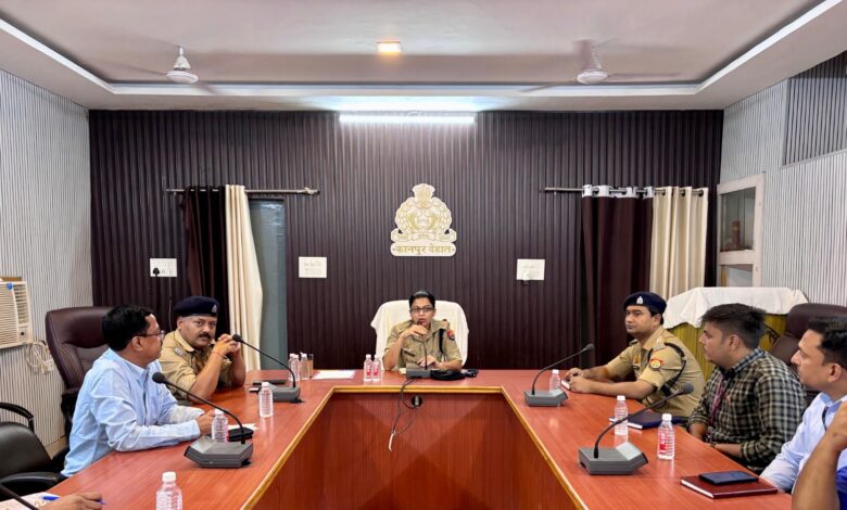 कानपुर देहात: साइबर अपराधों की रोकथाम हेतु एसपी ने बैंक प्रबंधकों संग की गोष्ठी 1 photo 37 1 1