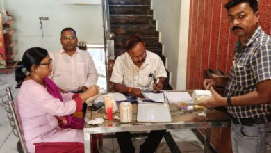 दिवाली से पहले फतेहपुर में मिलावटखोरों पर नकेल, मिठाई प्रतिष्ठानों पर पड़े छापे 5 Photo of दिवाली से पहले फतेहपुर में मिलावटखोरों पर नकेल, मिठाई प्रतिष्ठानों पर पड़े छापे