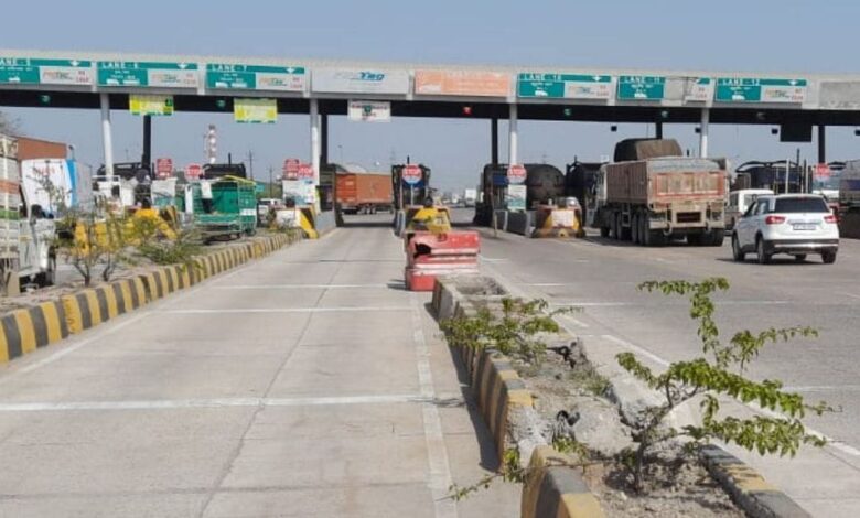 बारां टोल प्लाजा पर बढ़ी हुई टोल वसूली