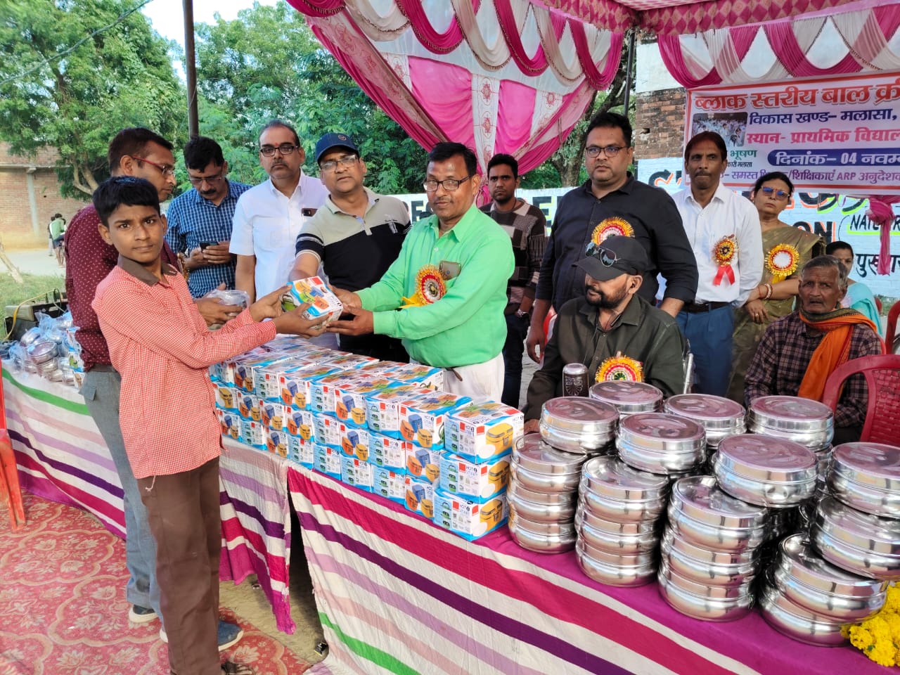 परिषदीय विद्यालयों की विकासखंड स्तरीय बालक्रीड़ा प्रतियोगिता अनंतापुर में सम्पन्न 4 IMG 20251104 WA0393