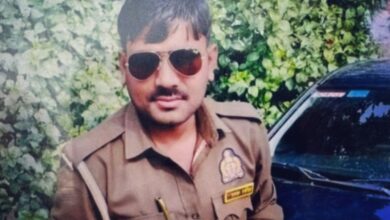 कानपुर: सिपाही की 'दूल्हा' बनने की चाहत रह गई अधूरी, प्रेमिका ने पुलिस के साथ मारी रेड; मंडप छोड़ भागा आरोपी 8 Photo of कानपुर: सिपाही की ‘दूल्हा’ बनने की चाहत रह गई अधूरी, प्रेमिका ने पुलिस के साथ मारी रेड; मंडप छोड़ भागा आरोपी