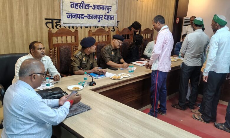 अकबरपुर तहसील में सम्पूर्ण समाधान दिवस आयोजित, मौके पर निस्तारण के निर्देश 1 WhatsApp Image 2025 11 01 at 15.35.01 9e0c9d98