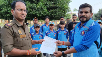 Photo of जालौन: कालपी के इकलौते खेल मैदान में शाम ढलते ही सजती हैं नशेबाजों की महफिलें