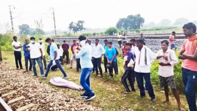 Photo of कानपुर देहात में ट्रेन की चपेट में आकर युवक की मौत