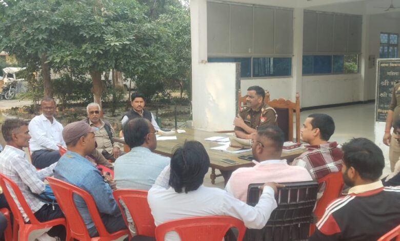 सिकंदरा में नवनियुक्त थाना प्रभारी ने पत्रकारों संग की बैठक,क्षेत्र की समस्याओं पर की चर्चा 1 photo 24