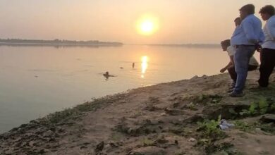 Photo of कानपुर देहात में कार्तिक पूर्णिमा पर यमुना नदी में स्नान करने आया युवक संदिग्ध परिस्थितियों में लापता
