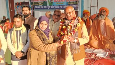 Photo of मां गुमता रज्जन आश्रम में माता पिता की स्मृति में सम्मान समारोह आयोजित