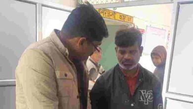 Photo of कानपुर देहात में बुजुर्ग ने गला रेतकर की आत्महत्या,गजनेर सीएचसी में इलाज के दौरान तोड़ा दम