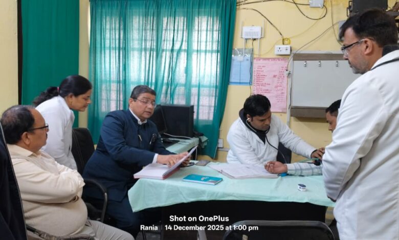 कानपुर देहात में 231 स्थानों पर लगा 'मुख्यमंत्री जन आरोग्य मेला': 2919 मरीजों का हुआ उपचार 1 WhatsApp Image 2025 12 14 at 6.27.08 PM