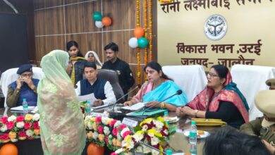 Photo of जालौन: जिलाधिकारी ने SIR अभियान की प्रगति की की समीक्षा, पात्र मतदाताओं को समय से फार्म जमा करने की अपील