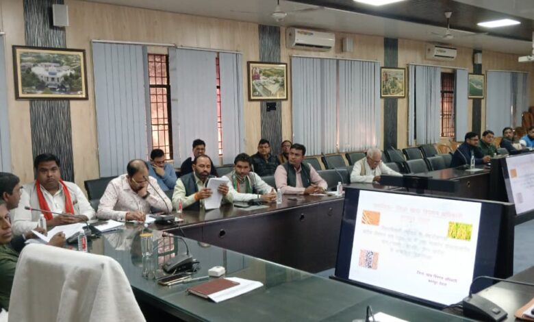 कानपुर देहात: मतदाता सुविधा को प्राथमिकता: शनिवार–रविवार को नगरीय क्षेत्रों में लगाए जाएंगे विशेष मतदाता कैंप 1 photo 17