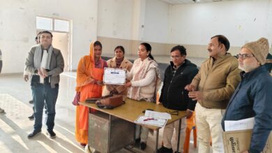 कानपुर देहात: स्वादिष्ट तहरी बनाकर प्राथमिक विद्यालय रमऊ की राजकुमारी ने जीता प्रथम पुरस्कार 2 Photo of कानपुर देहात: स्वादिष्ट तहरी बनाकर प्राथमिक विद्यालय रमऊ की राजकुमारी ने जीता प्रथम पुरस्कार