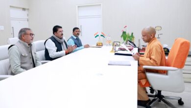 Photo of लखनऊ दरबार में झींझक की धमक! सीएम योगी से मिले चेयरमैन अमित तिवारी, तस्वीरों ने बढ़ाया सियासी पारा