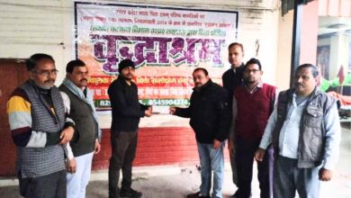 Photo of गजनेर व्यापार मंडल ने बढ़ाया मदद का हाथ: वृद्ध आश्रम को सौंपी 1.27 लाख की आर्थिक सहायता