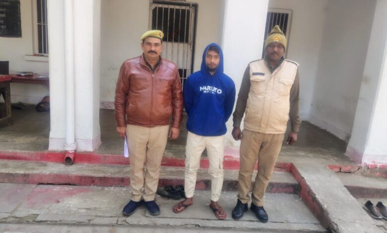 गुजरात से लौटते ही धरा गया लुटेरा: तिलौंची फाटक के पास पुलिस ने प्रांशू प्रजापति को दबोचा 1 photo 23 1 1