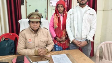 प्रोजेक्ट नई किरण: बिखरते घरों में फिर लौटी रौनक, कानपुर देहात पुलिस ने कराई दो जोड़ों की घर वापसी 7 Photo of प्रोजेक्ट नई किरण: बिखरते घरों में फिर लौटी रौनक, कानपुर देहात पुलिस ने कराई दो जोड़ों की घर वापसी