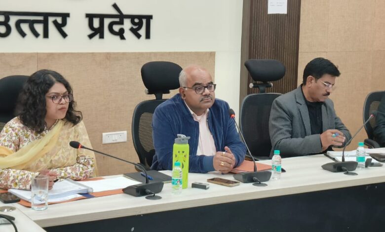 कानपुर जिलाधिकारी बैठक