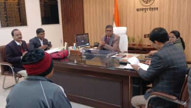 Photo of कानपुर देहात: जिलाधिकारी ने कलेक्ट्रेट में की जनसुनवाई, सम्बन्धित अधिकारियों को दिये कड़े निर्देश