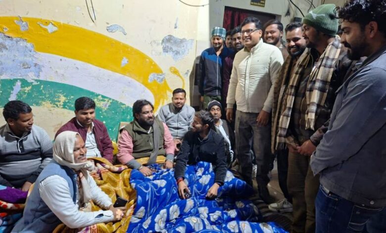 रनिया नगर पंचायत धरना प्रदर्शन