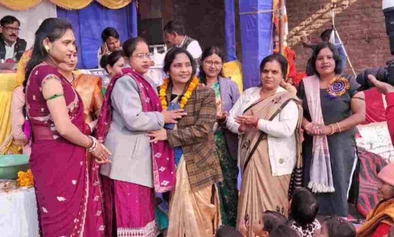 वित्त एवं लेखाधिकारी से मिले शिक्षक आयकर कटौती और लंबित देयकों पर हुई चर्चा 20260114 220013 0000