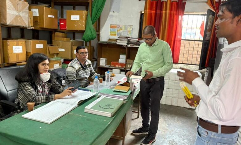 डॉक्टर प्रीति का पुखरायां दौरा