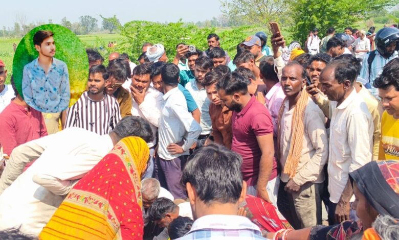 कानपुर देहात: तीन बाइकों की भीषण भिड़ंत में दो युवकों की मौत, होली की खुशियां मातम में बदलीं 1 20260301 164236 0000