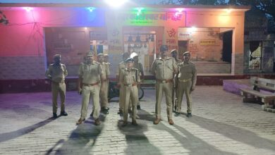 Photo of अमन यात्रा लाइव: एसपी श्रद्धा पाण्डेय का बड़ा एक्शन, कानपुर देहात में 171 धार्मिक स्थलों पर पुलिस की रेड, उतरे अवैध लाउडस्पीकर