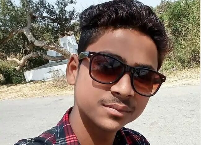 कानपुर देहात में ओमनी वैन की टक्कर से बाइक सवार युवक की मौत, परिजनों में मचा कोहराम 1 WhatsApp Image 2026 03 10 at 10.20.32 AM