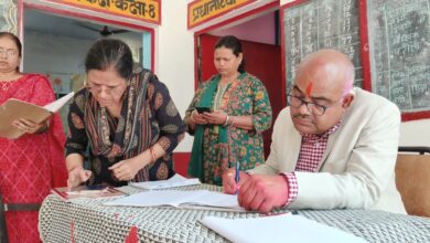 Photo of कानपुर : औचक निरीक्षण में तीन शिक्षक अनुपस्थित मिले, डीएम ने वेतन रोका