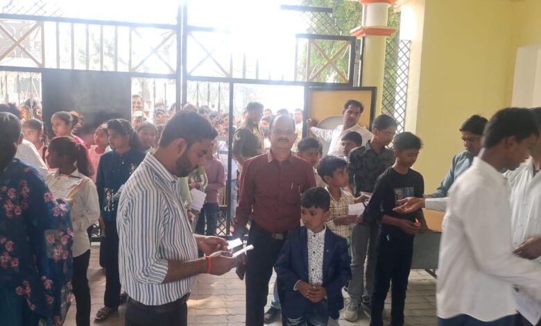 कानपुर: अटल आवासीय विद्यालय प्रवेश परीक्षा वीएनएसडी इंटर कॉलेज में संपन्न 3 अटल आवासीय विद्यालय प्रवेश परीक्षा कानपुर।