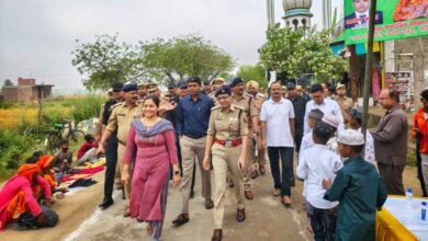 Photo of अमन यात्रा लाइव: ईद-उल-फितर पर अभेद्य सुरक्षा घेरे में कानपुर देहात, एसपी श्रद्धा पाण्डेय ने खुद सड़कों पर उतरकर परखीं व्यवस्थाएं