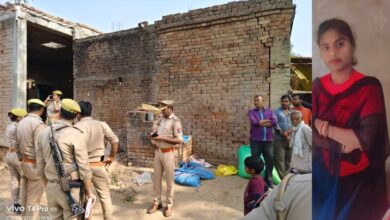 Photo of कानपुर देहात: नशेड़ी पति का खौफनाक कदम: मामूली विवाद में पत्नी को बसूले से काट डाला, पुलिस ने दबोचा