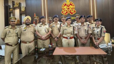Photo of अमन यात्रा लाइव: पदोन्नति का गौरव—सीओ भोगनीपुर संजय वर्मा बने अपर पुलिस अधीक्षक, एसपी श्रद्धा पाण्डेय ने कंधे पर सजाए सितारे