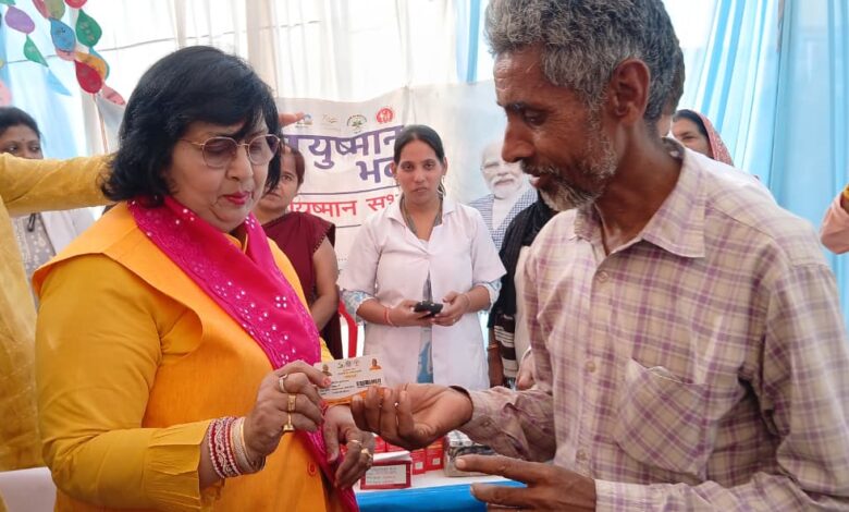 कानपुर देहात: प्रदेश सरकार के 09 वर्ष बेमिसाल: मंत्री प्रतिभा शुक्ला ने संगसियापुर में किया जल अर्पण और विकास प्रदर्शनी का अवलोकन 1 मंत्री प्रतिभा शुक्ला कानपुर देहात जल संगोष्ठी