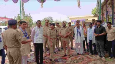 Photo of अंबेडकर जयंती के अवसर पर जिलाधिकारी व पुलिस अधीक्षक द्वारा कार्यक्रम स्थल मंडी परिसर का किया गया निरीक्षण, दिए गए निर्देश