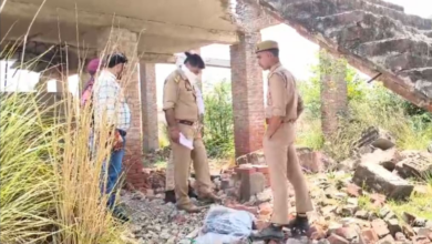 Photo of कानपुर देहात: रसूलाबाद में पुरानी हड्डी मिल में मिला लापता युवक का शव,फैली सनसनी