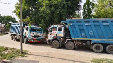 Photo of कानपुर देहात में खनन माफियाओं पर पुलिस का वज्रपात: 9 कंटेनर सीज, ओवरलोडिंग पर भारी हड़कंप