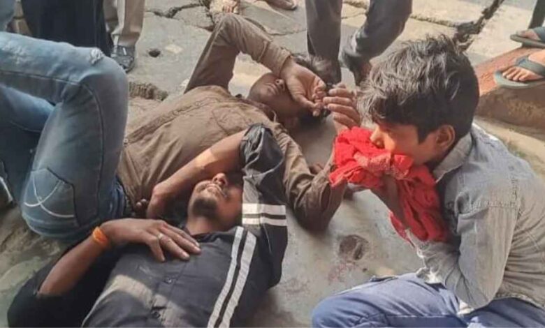 कानपुर देहात में मोटरसाइकिल व साइकिल की आमने सामने भिड़ंत,चार घायल 1 कानपुर देहात में मोटरसाइकिल व साइकिल की आमने सामने भिड़ंत