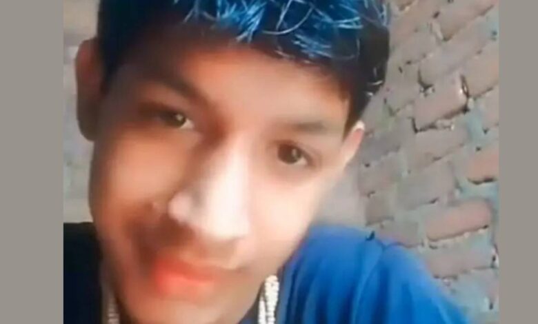 कानपुर देहात के शिवली में घटनास्थल पर जांच करती पुलिस।