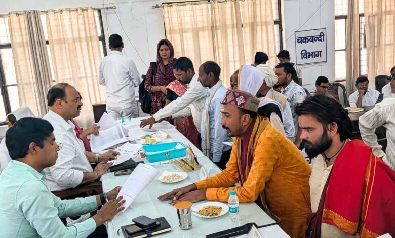 समाधान दिवस पुखरायां भोगनीपुर