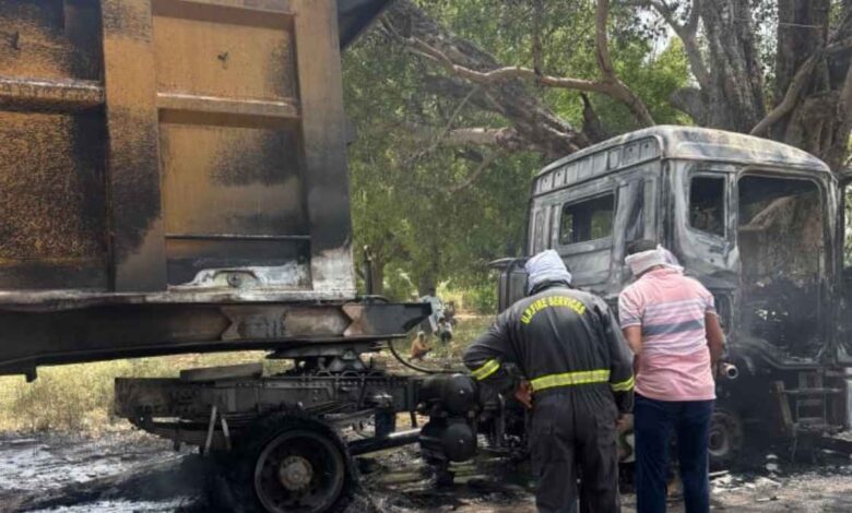 कानपुर देहात के सिकंदरा में आग का गोला बना डंपर