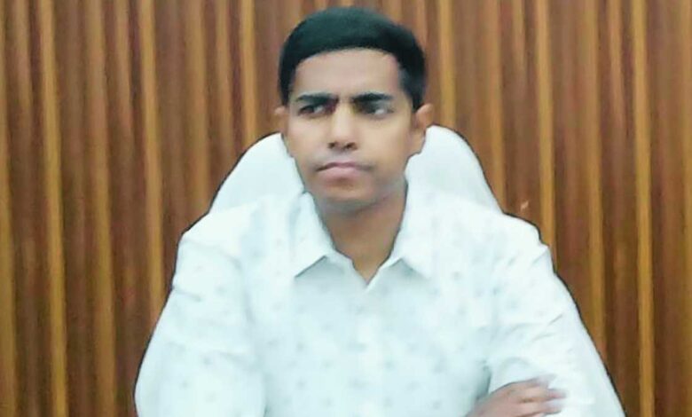 मुख्य विकास अधिकारी का आधिकारिक पत्र और कार्यालय।