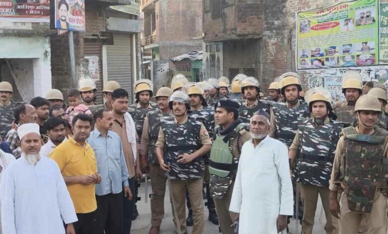 बकरीद को लेकर डेरापुर पुलिस ने किया पैदल मार्च,कराया सुरक्षा का अहसास 1 IMG 0265