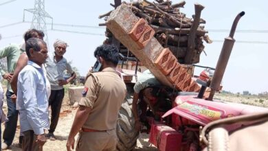 Photo of कानपुर देहात: बरौर में दर्दनाक हादसा- मानसरोवर का सीमेंटेड गेट गिरने से ट्रैक्टर चालक की मौत