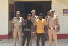 Photo of कानपुर देहात: देवराहट पुलिस के हत्थे चढ़े गांजा तस्कर, 48 किलो से ज्यादा अवैध गांजा और 32 लाख का कंटेनर बरामद